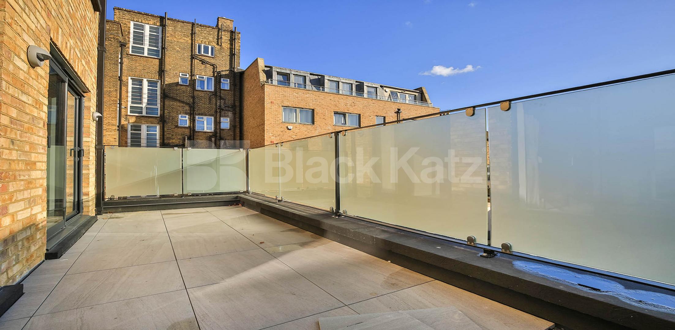 			Studio Apartment, 1 bath, 1 reception Apartment			 Seven Sisters Road, FINSBURY PARK